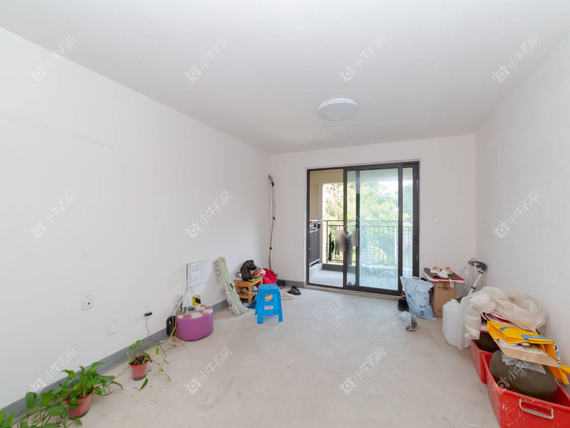 常州世茂香槟湖五期在租房源室内图_小牛看房