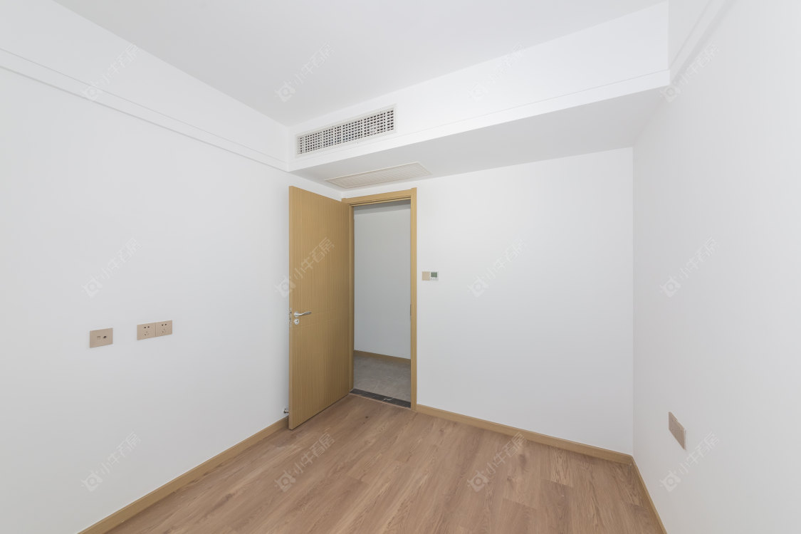 常州绿地香港名墩道在售二手房源室内图_小牛看房