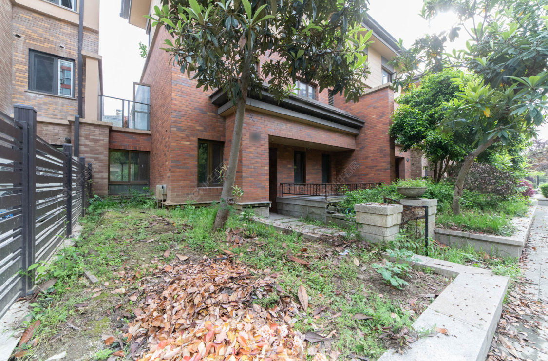 常州水晶城别墅区在售二手房源室内图_小牛看房