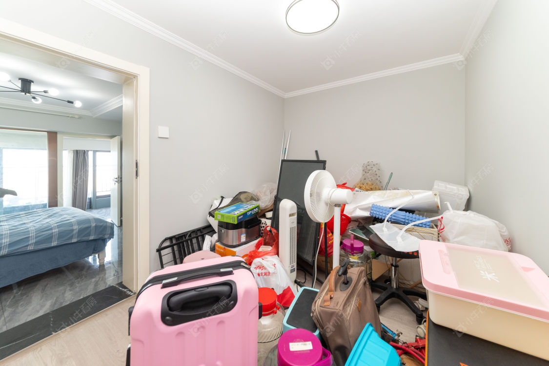 常州亚泰财富中心在售二手房源室内图_小牛看房