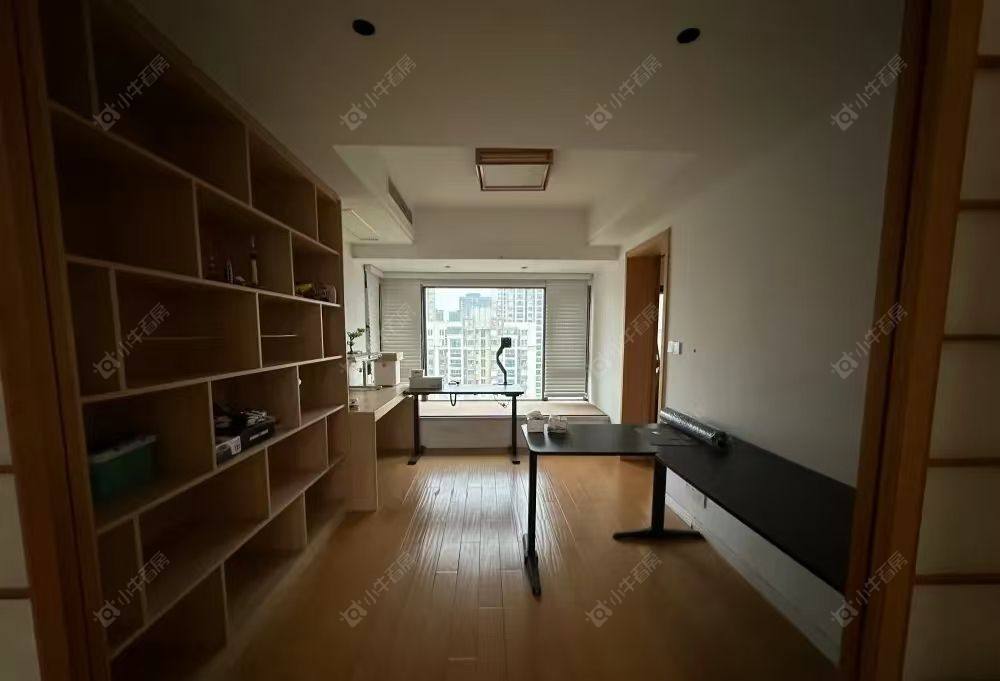 常州世茂香槟湖二期在租房源室内图_小牛看房