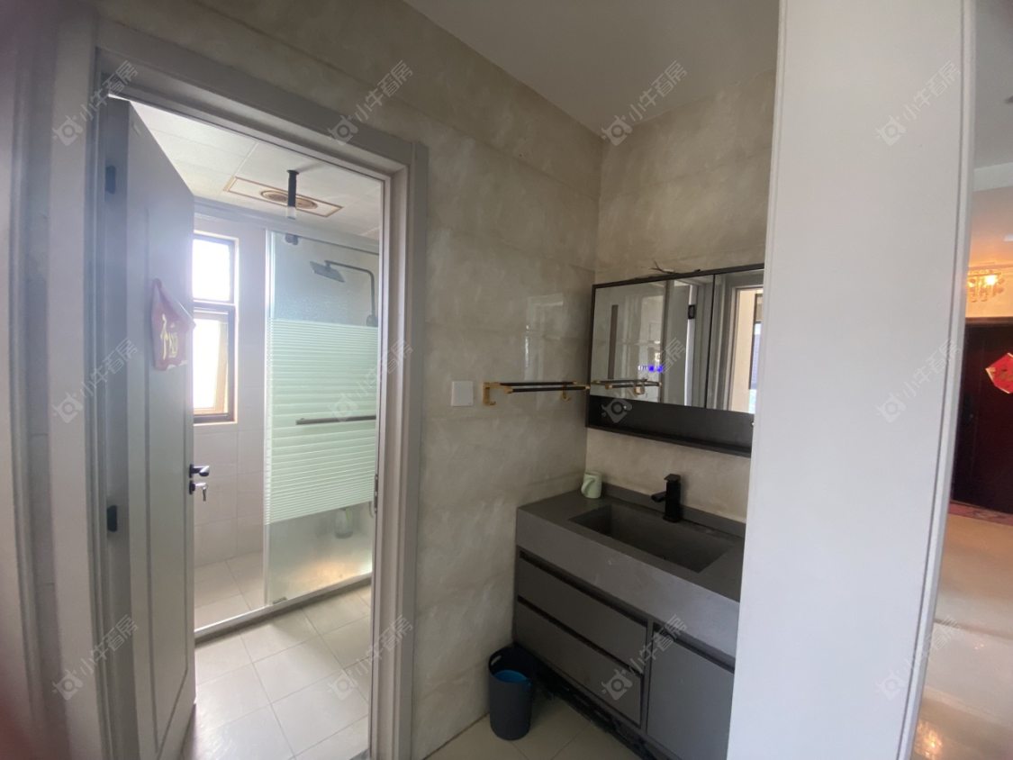 常州世茂香槟湖二期在租房源室内图_小牛看房