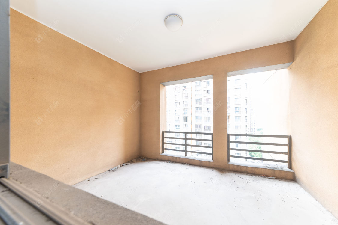 常州莱蒙城铂晶在售二手房源室内图_小牛看房