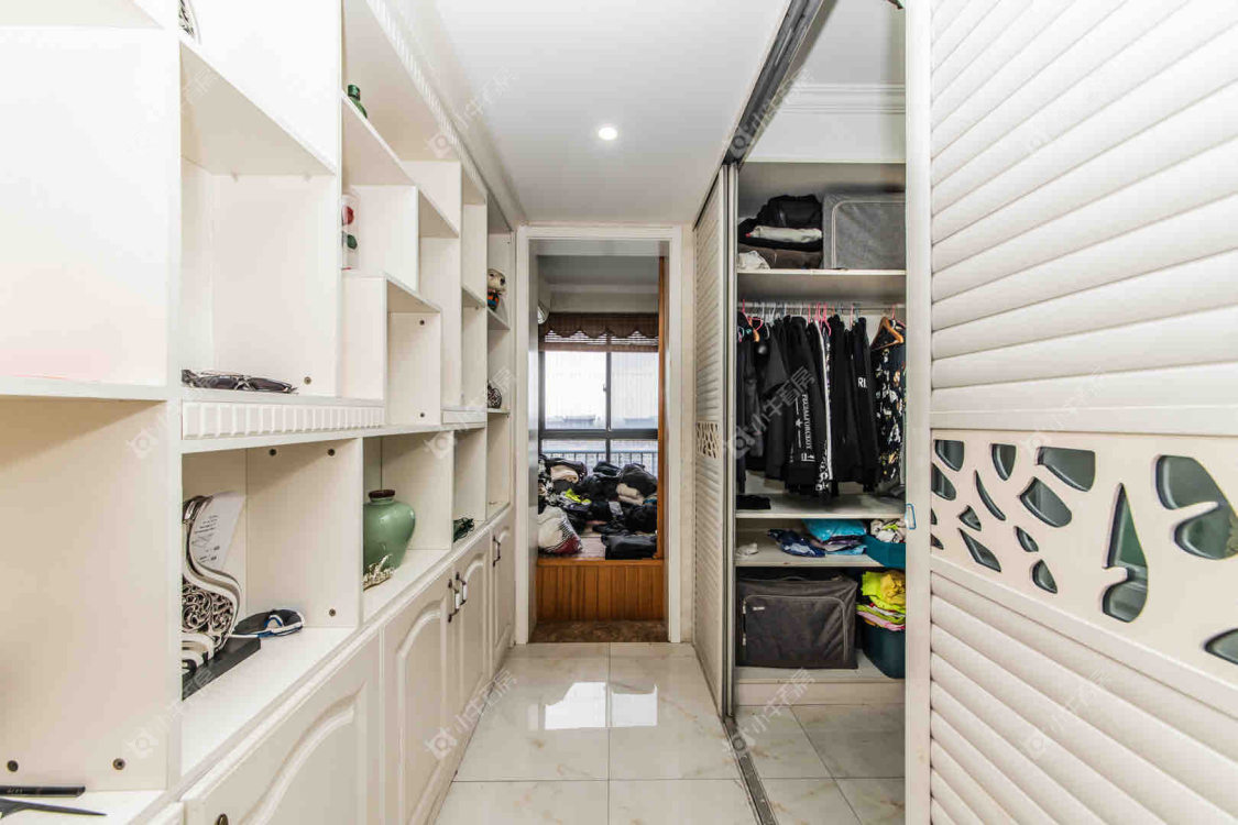 常州世茂香槟湖二期在租房源室内图_小牛看房