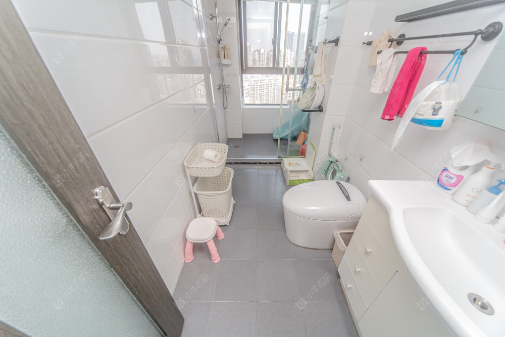 常州世茂香槟湖三期在售二手房源室内图_小牛看房