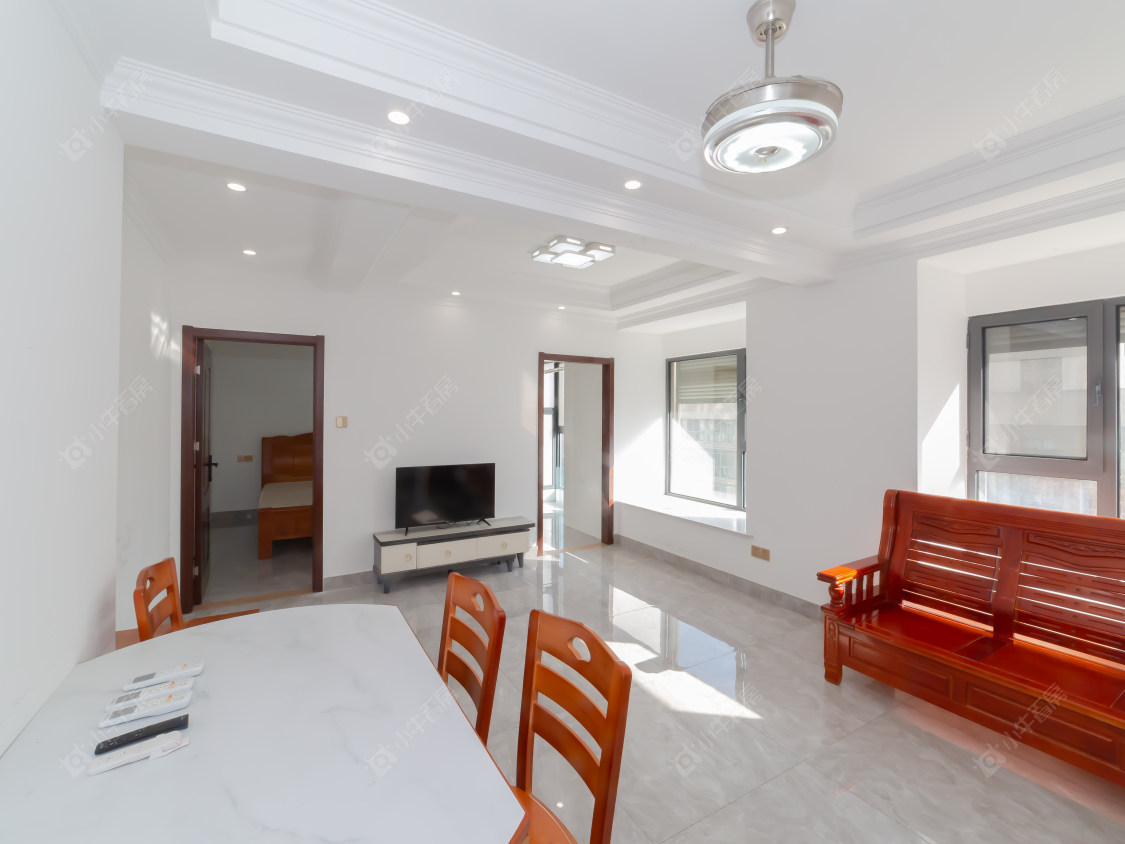 世茂香槟湖二期房源室内图 常州世茂香槟湖二期在售二手房源室内图_小牛看房