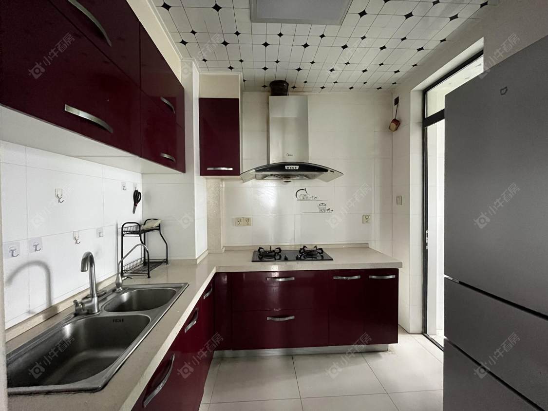 常州世茂香槟湖一期在租房源室内图_小牛看房