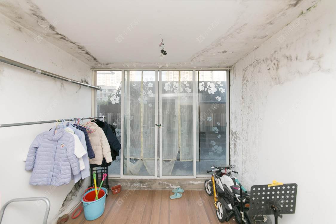 常州世茂香槟湖三期在售二手房房源室内图_小牛看房