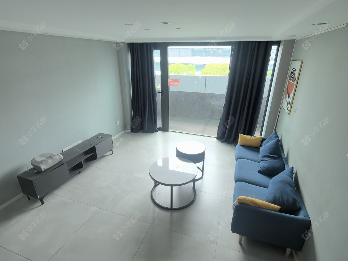 常州揽月湖畔商务广场在租房源室内图_小牛看房