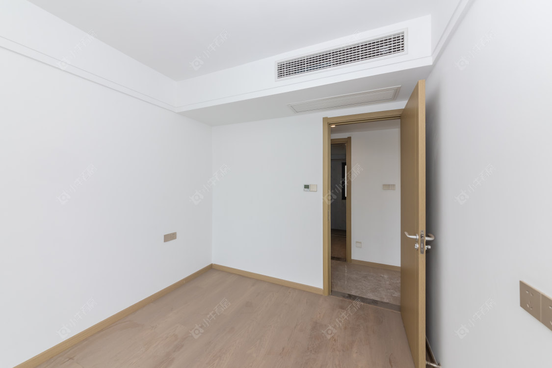 常州绿地香港名墩道在售二手房源室内图_小牛看房