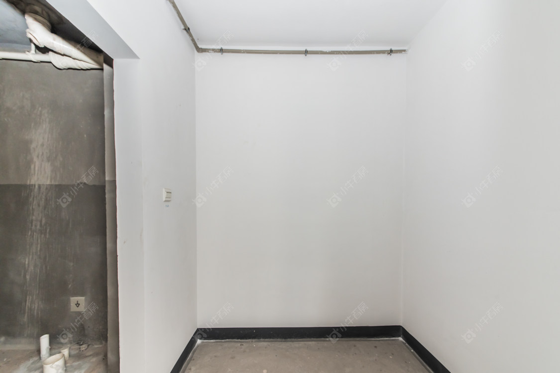 常州世茂香槟湖二期在售二手房源室内图_小牛看房