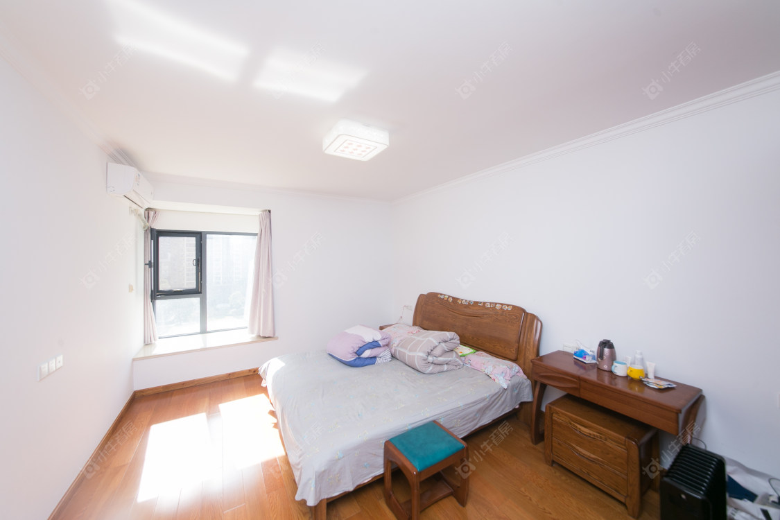 常州世茂香槟湖二期在售二手房源室内图_小牛看房