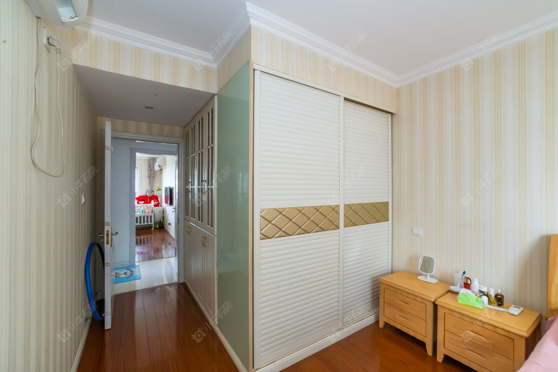 常州绿地世纪城二期在售二手房源室内图_小牛看房