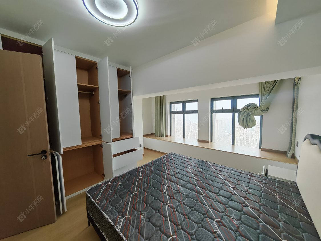 常州亚泰财富中心在租房源室内图_小牛看房