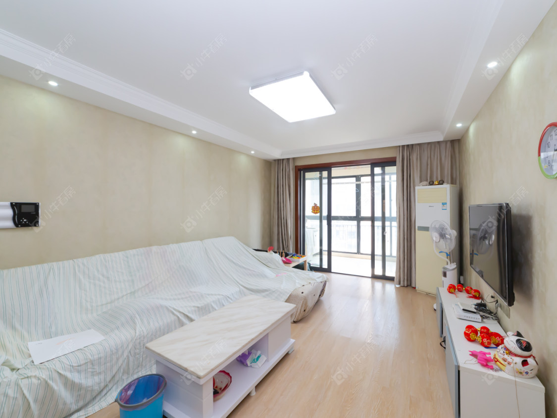 常州世茂香槟湖二期在售二手房源室内图_小牛看房