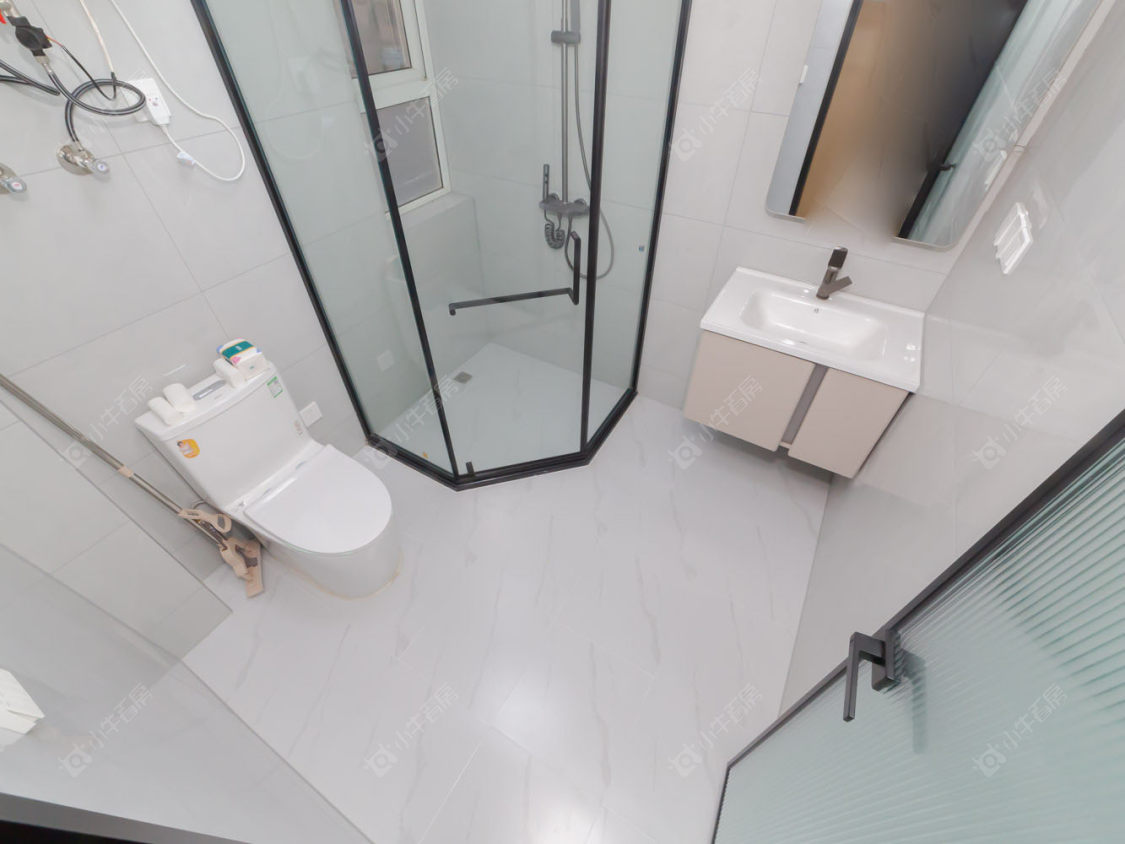 常州青龙苑南区5室2厅2卫在售二手房房源图片