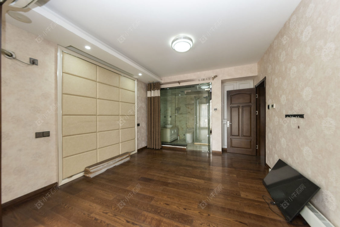 常州莱蒙城铂晶在售二手房源室内图_小牛看房