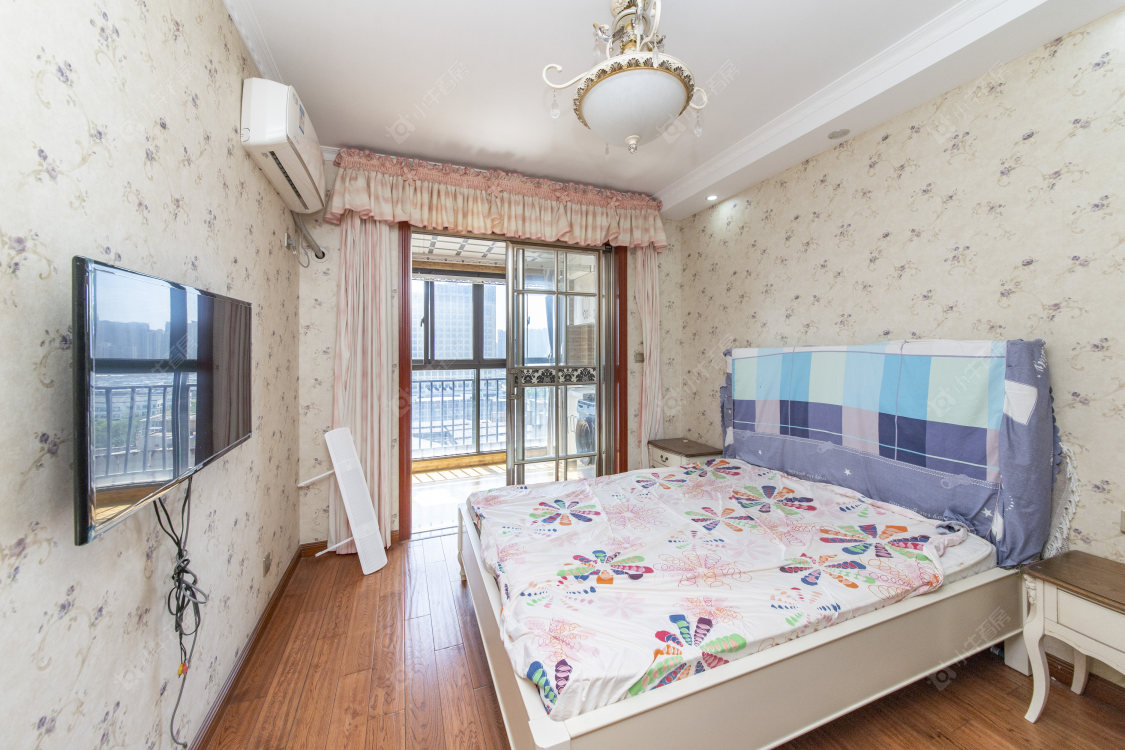 常州吾悦广场南区在售二手房源室内图_小牛看房