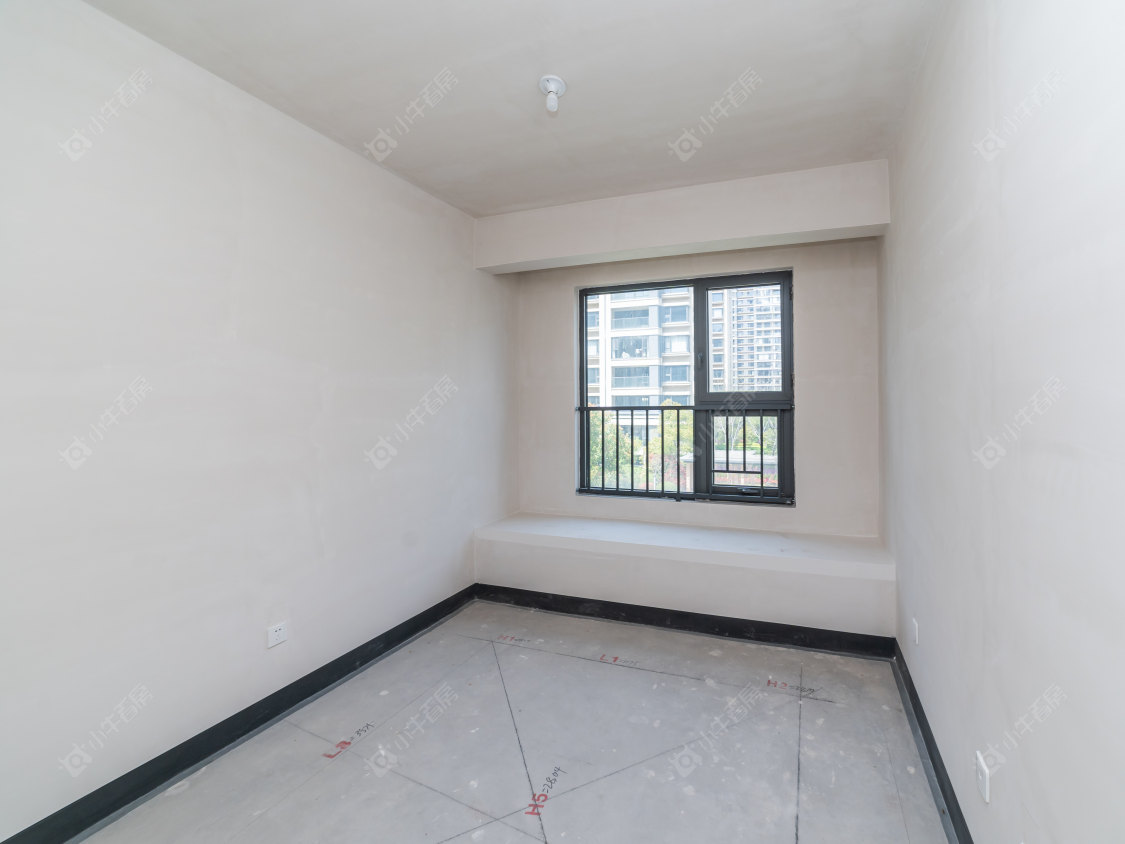 常州美的世茂云筑在售二手房源室内图_小牛看房