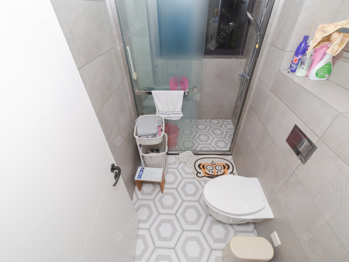 常州世茂香槟湖四期在售二手房源室内图_小牛看房