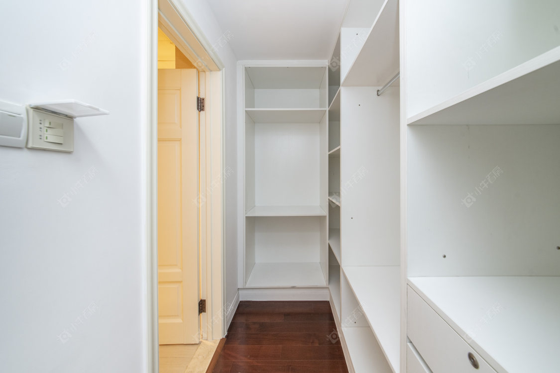 常州绿地峰云汇在售二手房源室内图_小牛看房