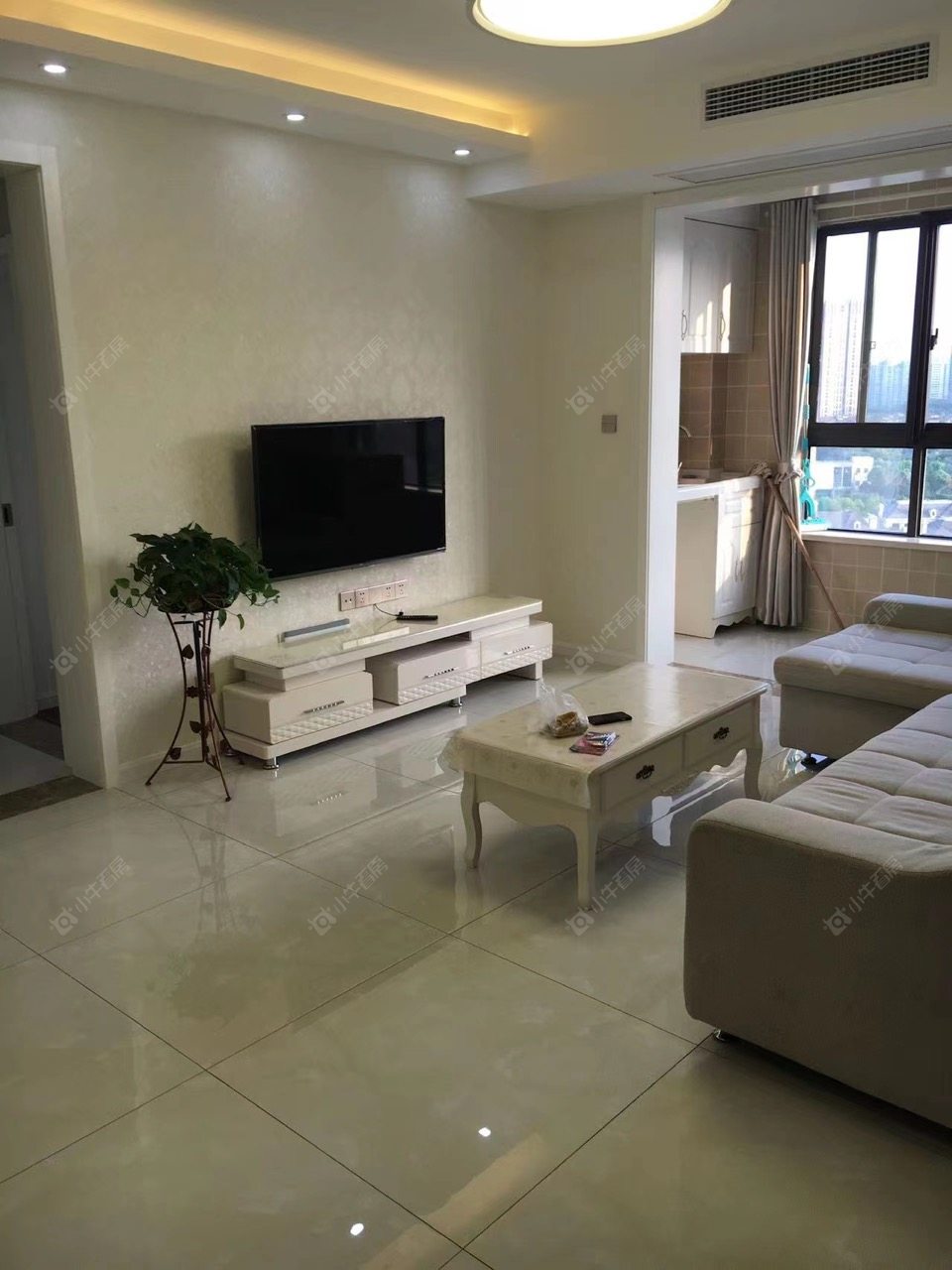 常州世茂香槟湖三期在租房源室内图_小牛看房