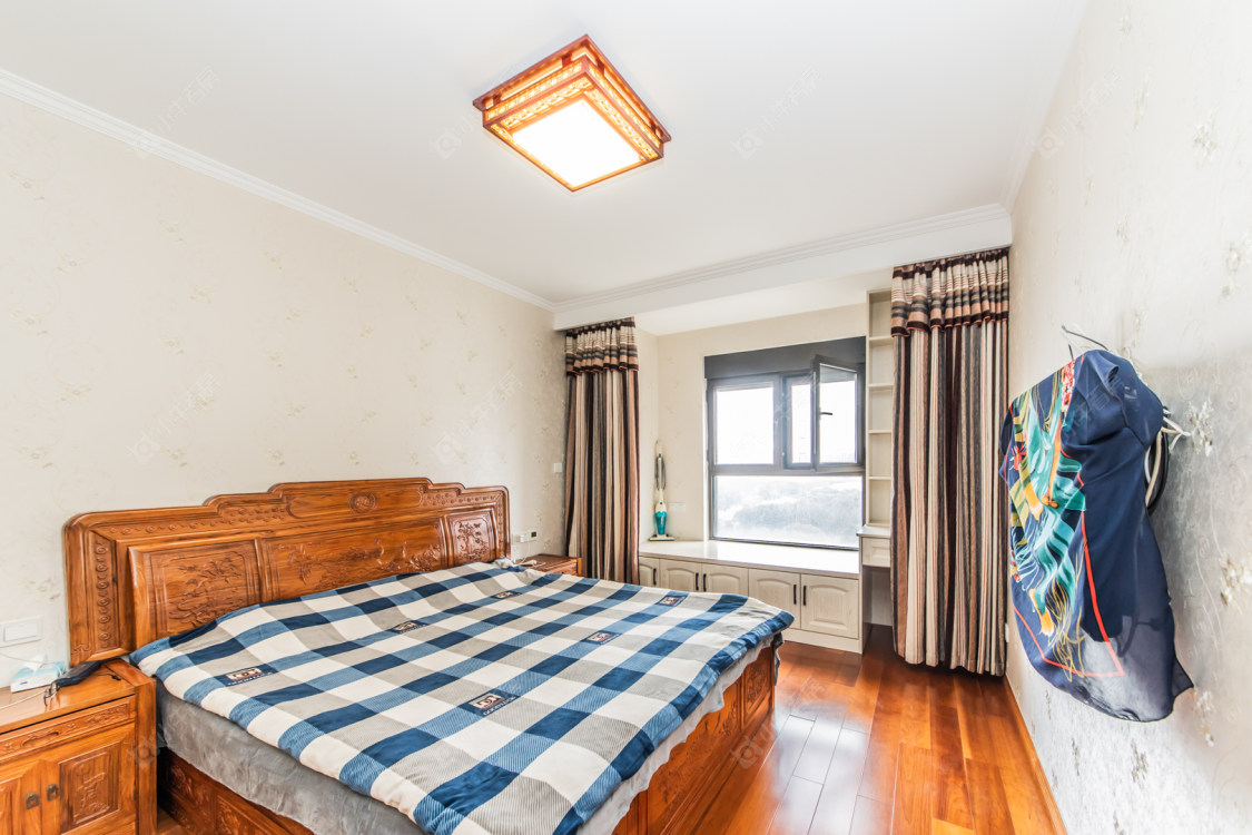 常州世茂香槟湖三期在售二手房源室内图_小牛看房