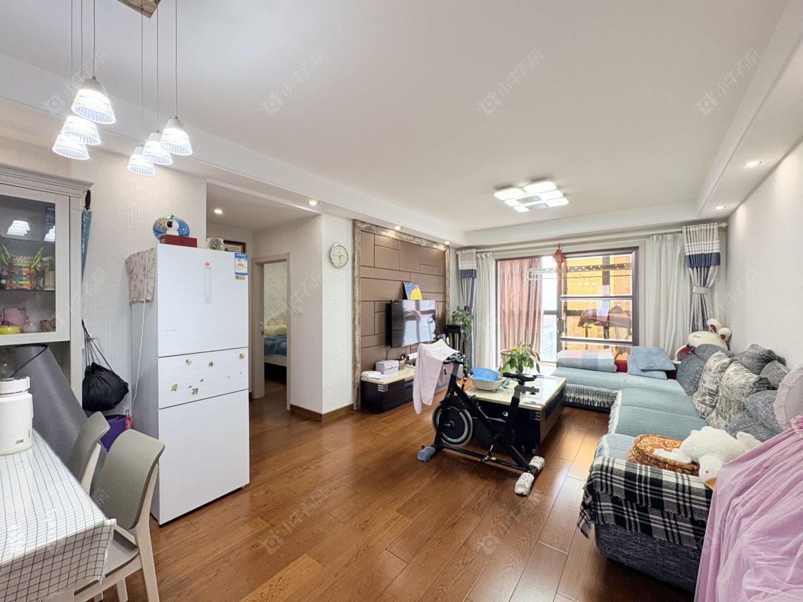 丹阳天波城在售二手房源室内图_小牛看房