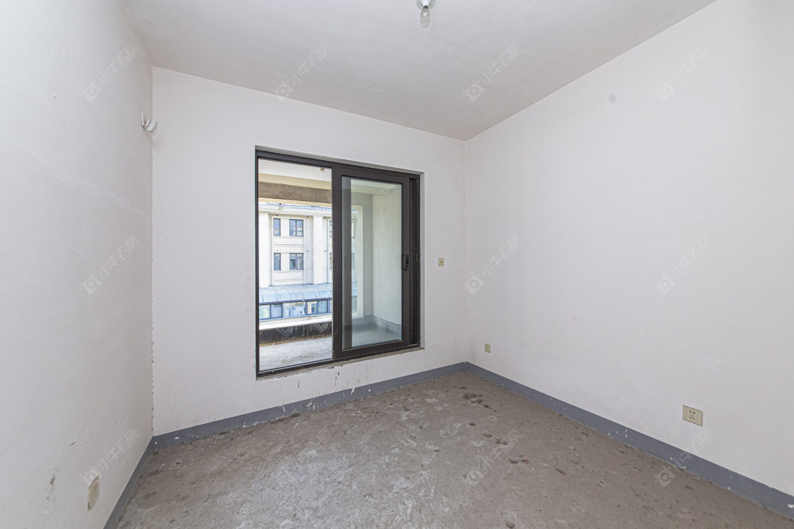 绿地香奈别墅区房源室内图 常州绿地香奈别墅区在售二手房源室内图_小牛看房