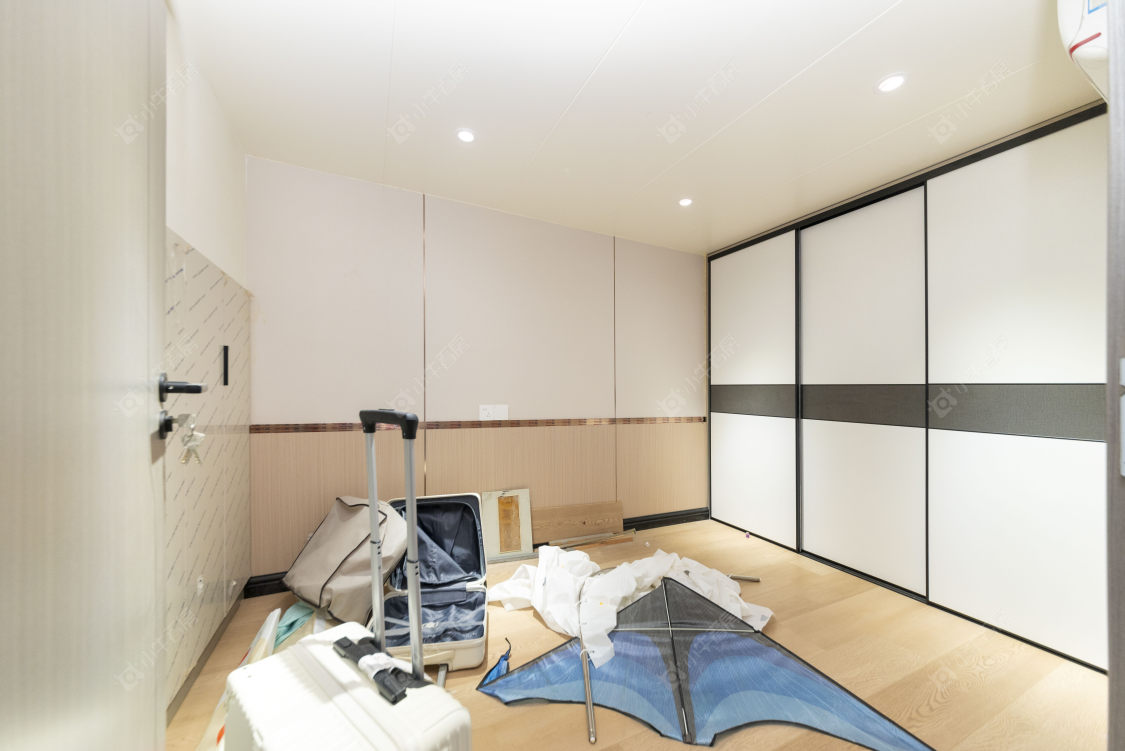 常州亚泰财富中心在售二手房源室内图_小牛看房