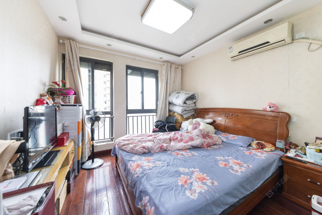 常州莱蒙城铂晶在售二手房源室内图_小牛看房