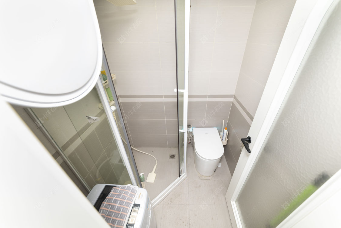 常州亚泰财富中心在售二手房源室内图_小牛看房