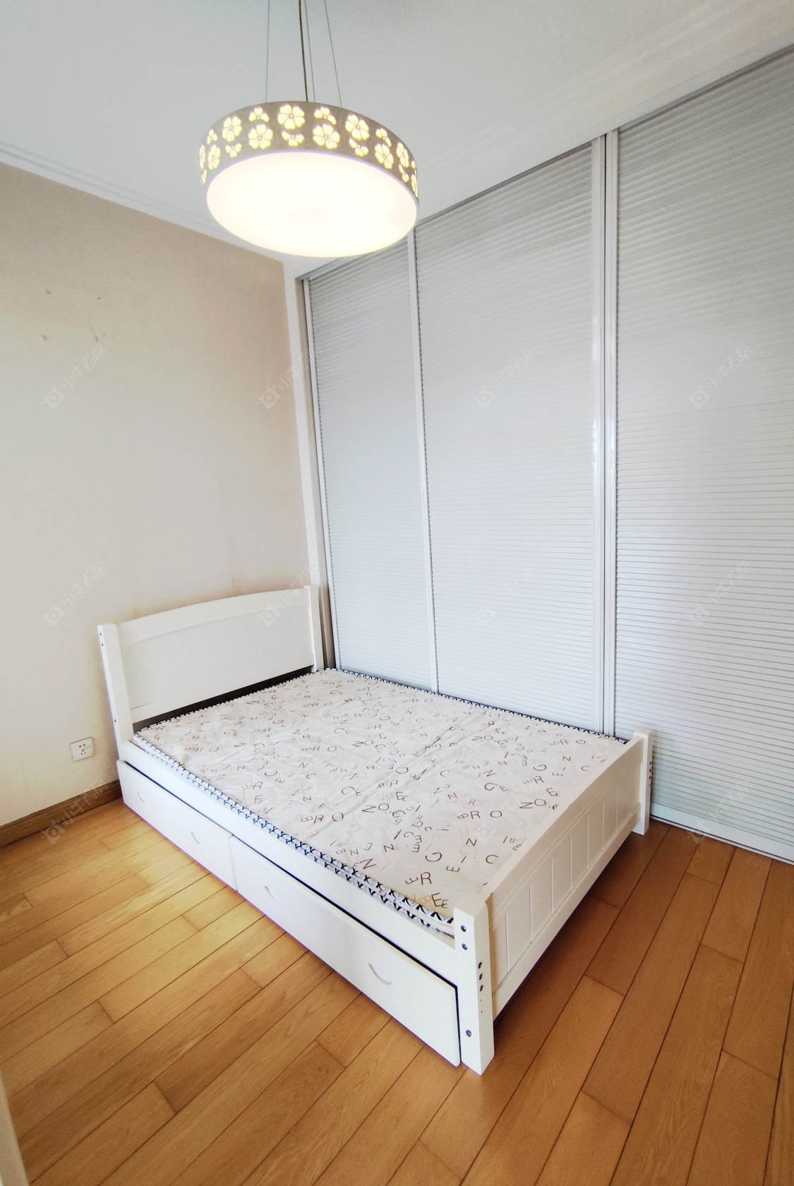 常州世茂香槟湖一期在租房源室内图_小牛看房