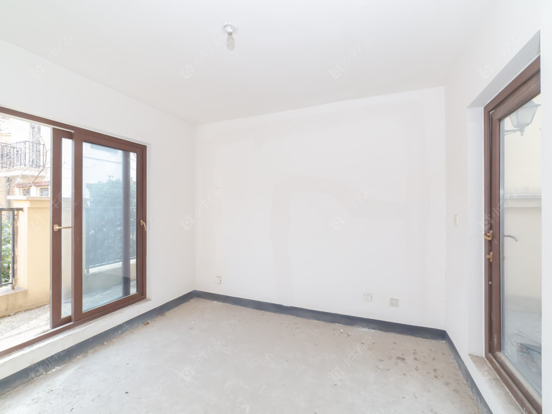 常州龙湖原山别墅区在售二手房源室内图_小牛看房