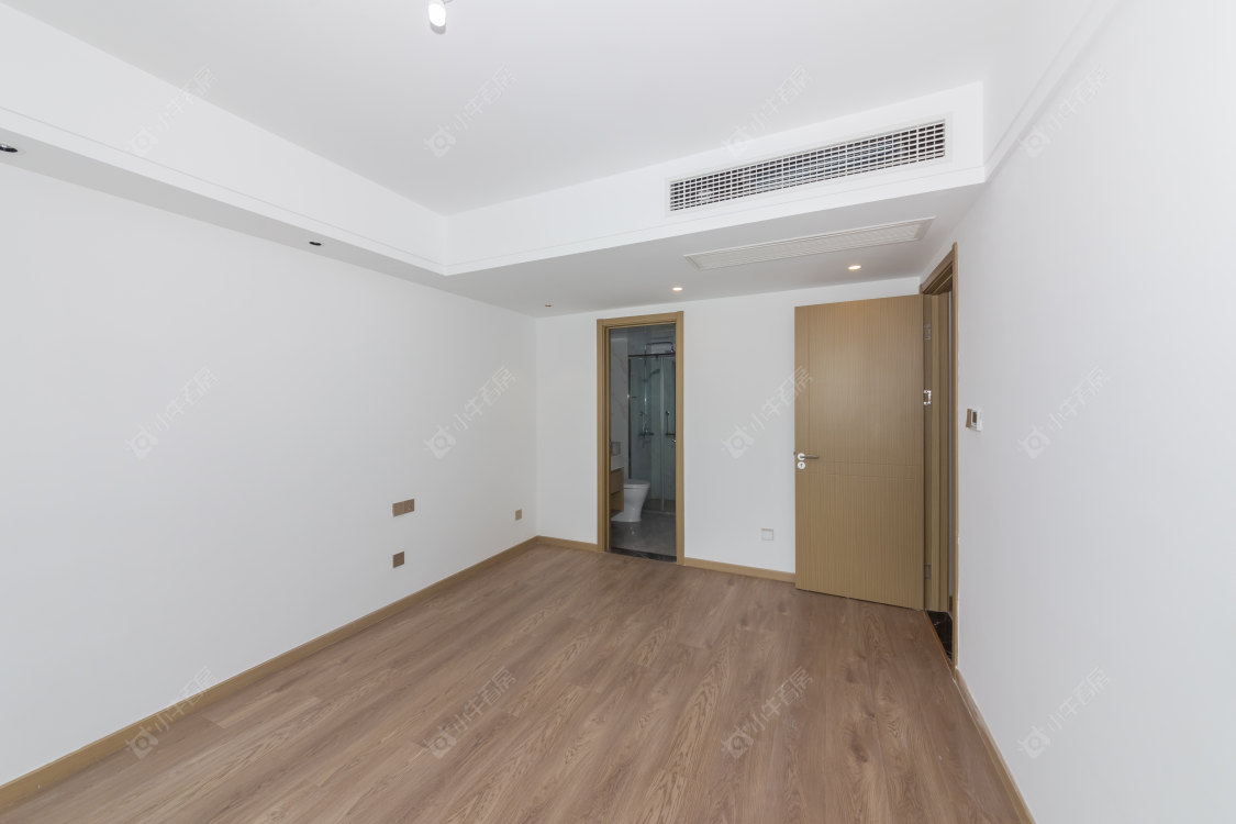 常州绿地香港名墩道在售二手房房源室内图_小牛看房