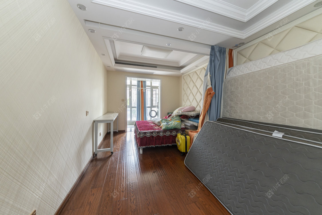 常州常发御龙山花园别墅区在售二手房源室内图_小牛看房