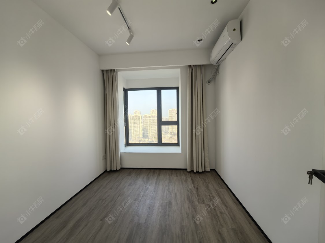 常州世茂香槟湖一期在租房源室内图_小牛看房