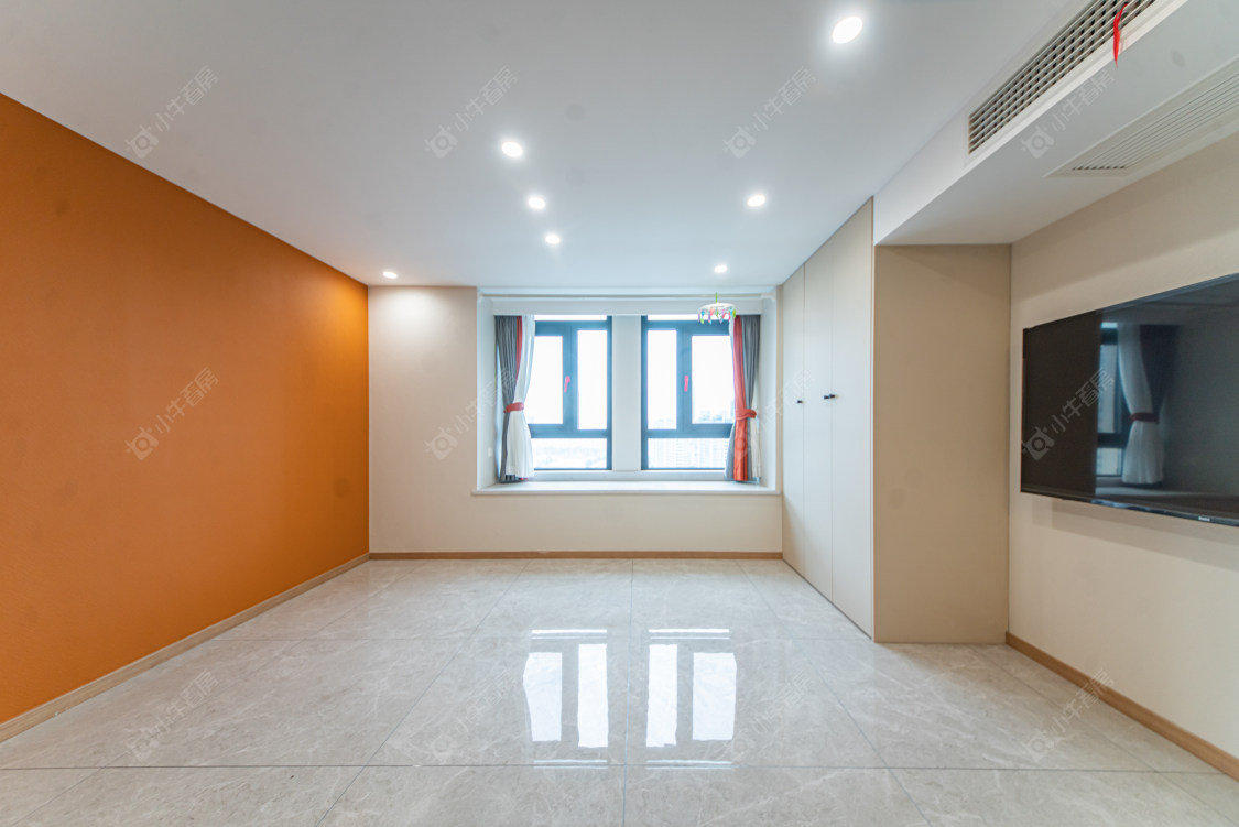 常州绿地峰荟在售二手房源室内图_小牛看房