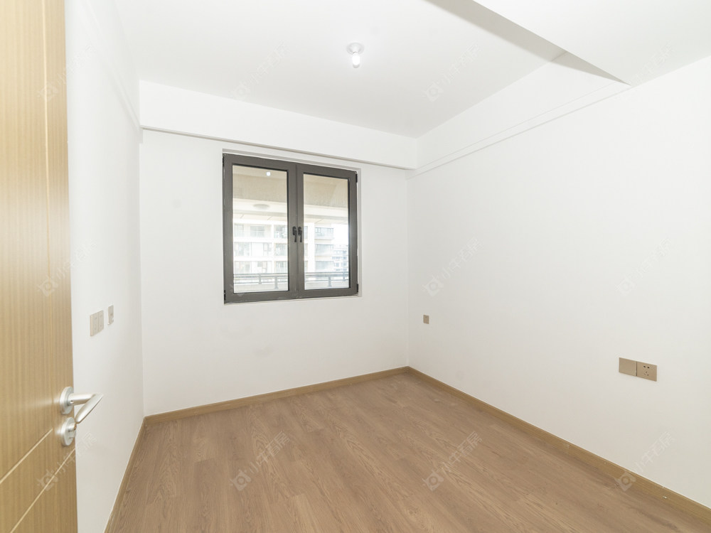 常州绿地香港名墩道在售二手房源室内图_小牛看房