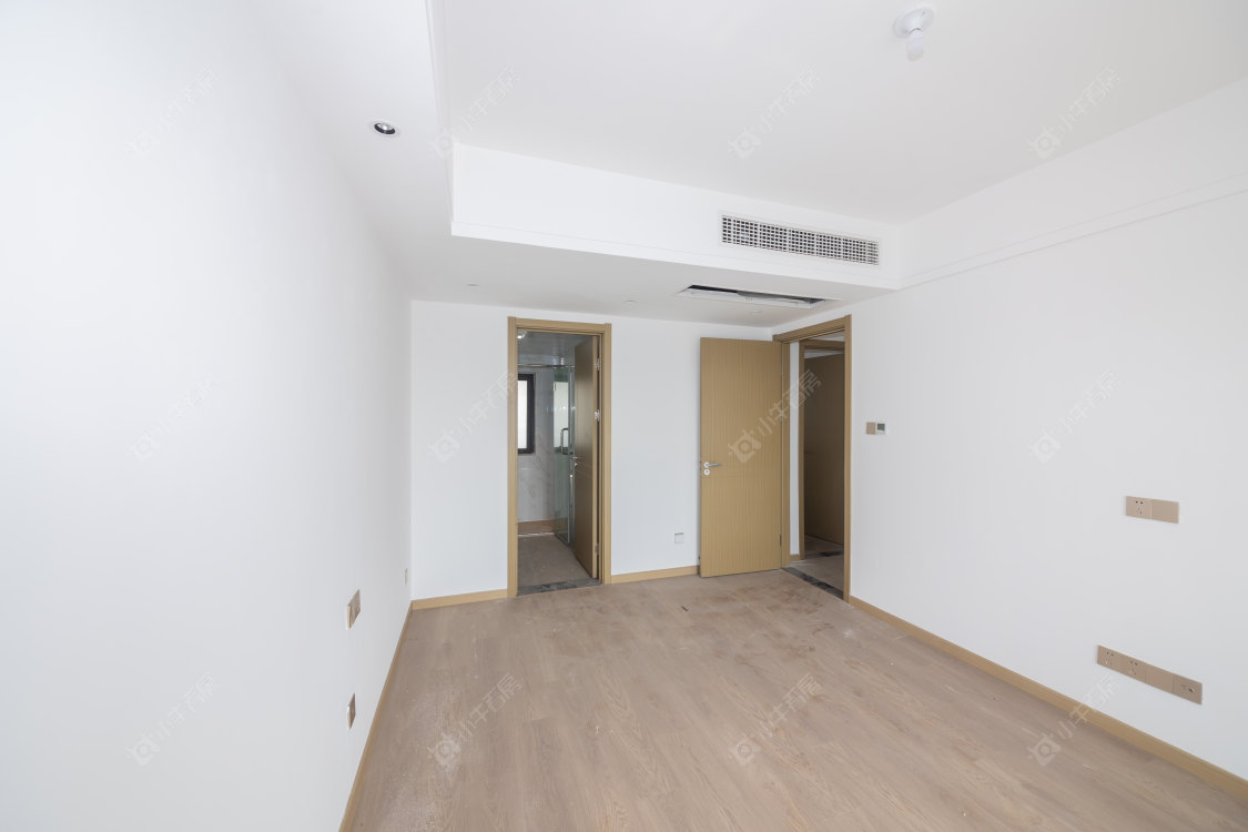常州绿地香港名墩道在售二手房房源室内图_小牛看房