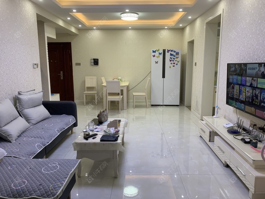 常州世茂香槟湖三期在租房源室内图_小牛看房