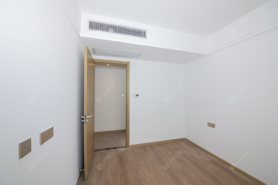 常州绿地香港名墩道在售二手房房源室内图_小牛看房