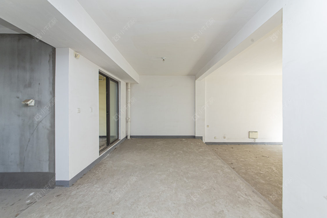 常州绿地香奈别墅区在售二手房源室内图_小牛看房