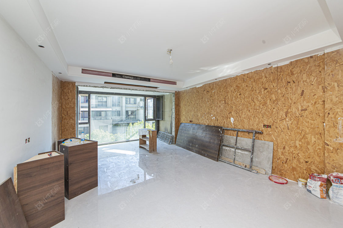 常州绿地香奈别墅区在售二手房源室内图_小牛看房