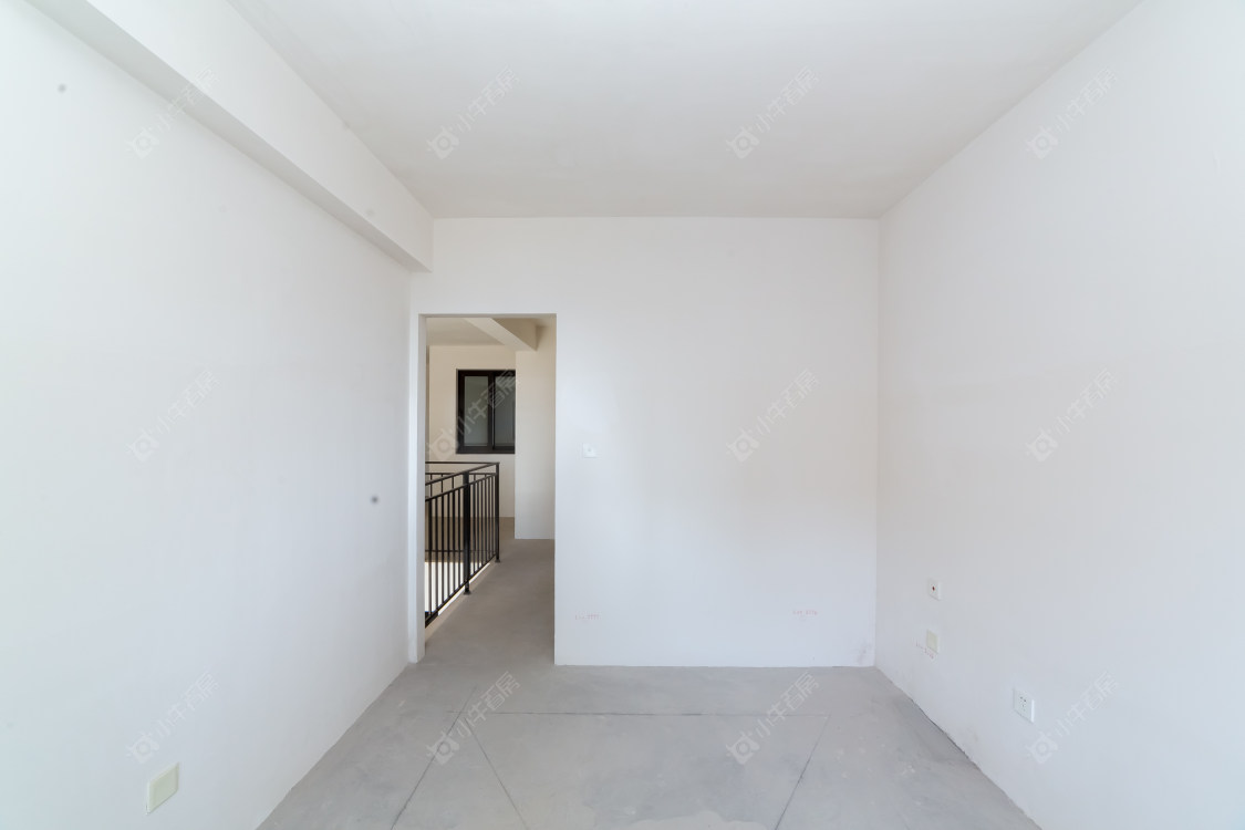 常州龙湖春江天玺在售二手房源室内图_小牛看房