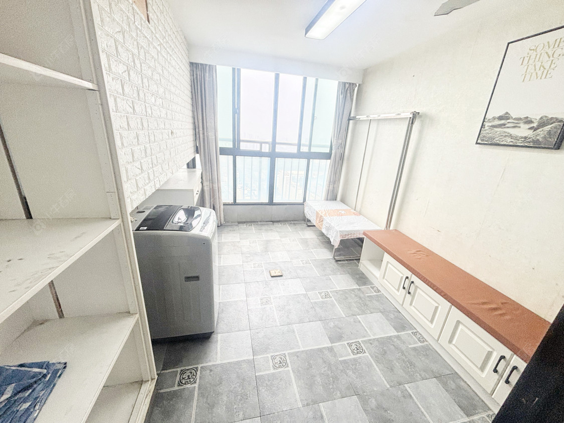 常州亚泰财富中心在租房源室内图_小牛看房