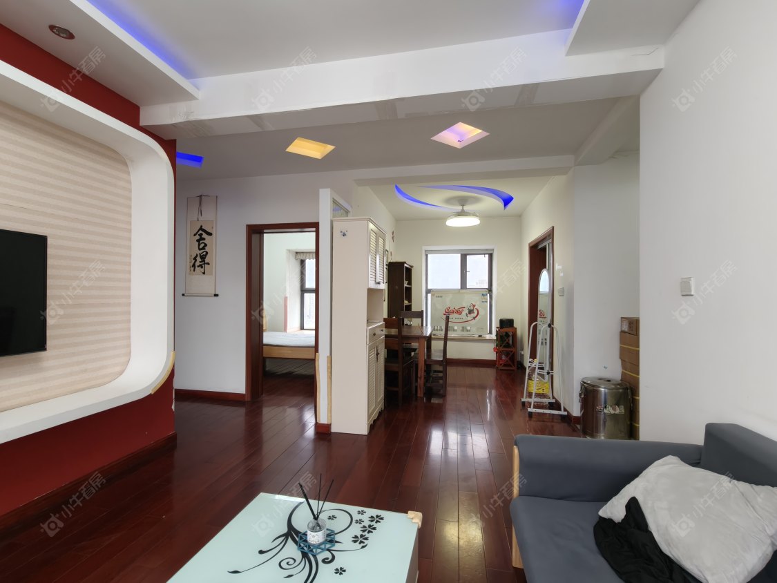 常州世茂香槟湖一期在租房源室内图_小牛看房