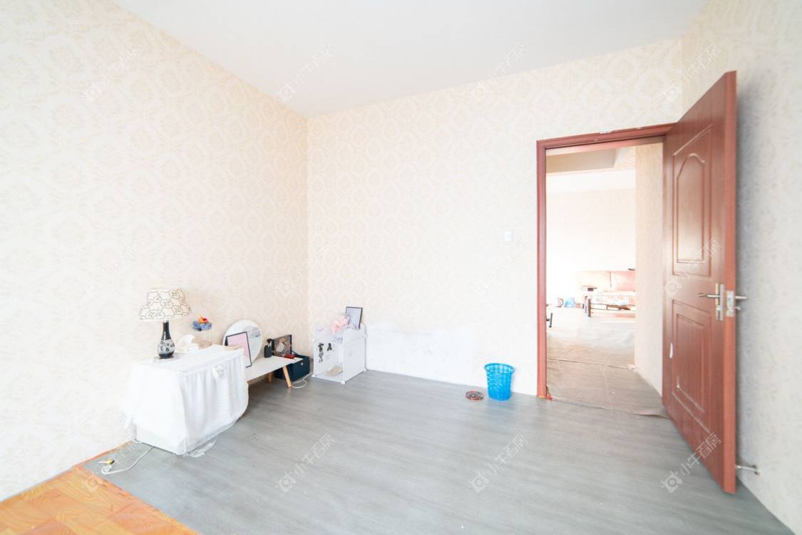 常州花园西郡4室2厅2卫出租房源图片