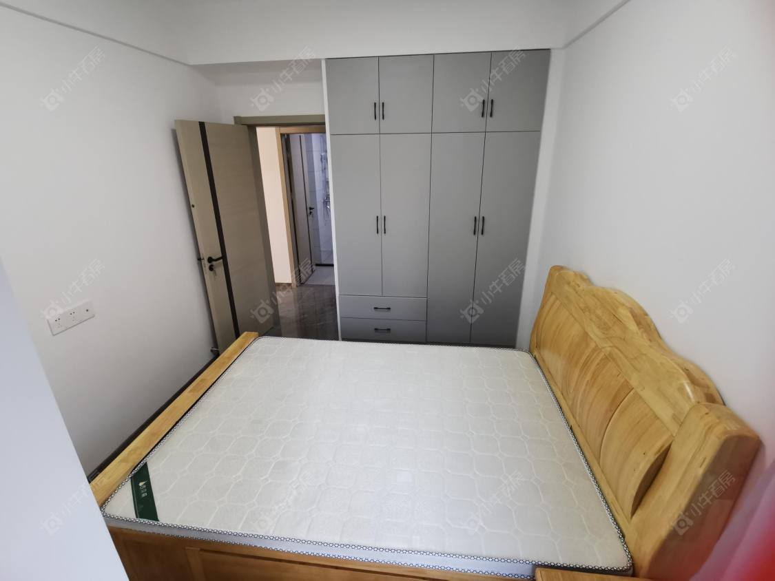 常州世茂香槟湖一期在租房源室内图_小牛看房