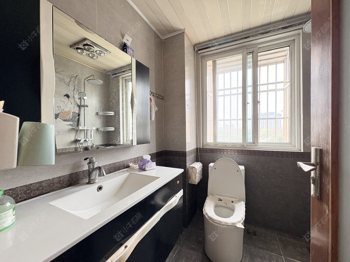 丹阳开发区曲阿路1号综合楼在售二手房源室内图_小牛看房